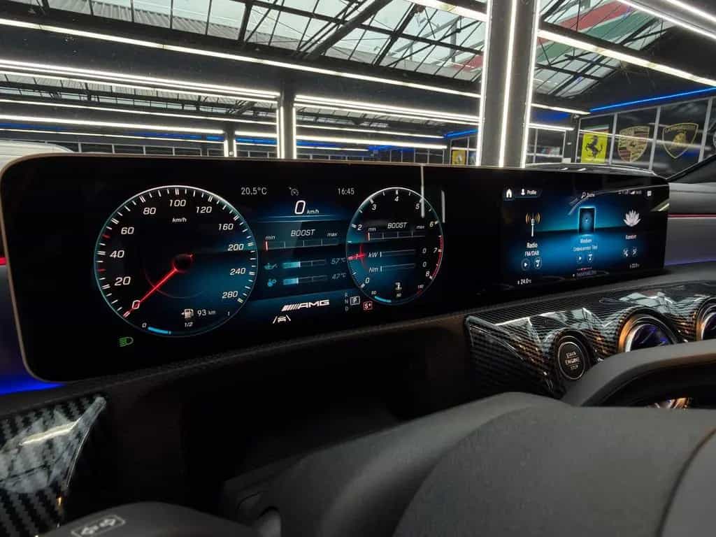 Mercedes-Benz A 35 AMG A35 AMG Turbo 4Matic AERODYNAMIK /PANO/MEMO/BURM 07/2019-photo-25