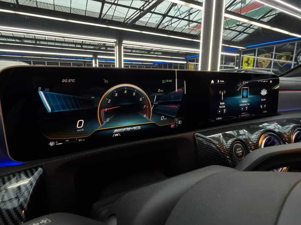 Mercedes-Benz A 35 AMG A35 AMG Turbo 4Matic AERODYNAMIK /PANO/MEMO/BURM 07/2019-photo-30