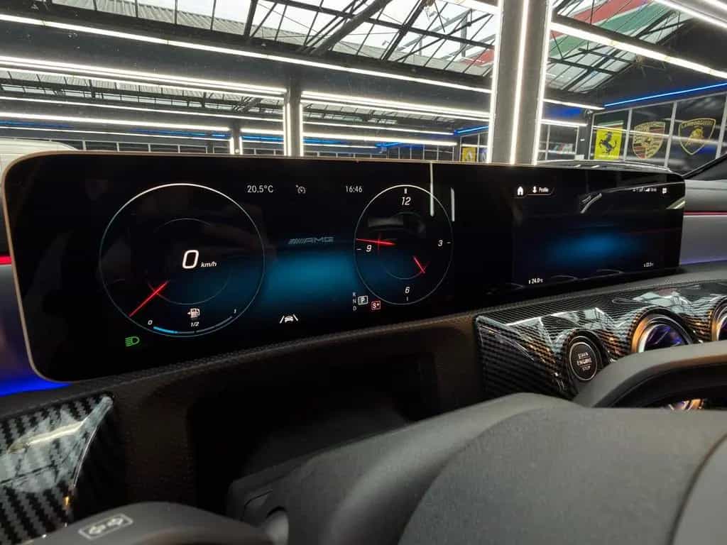 Mercedes-Benz A 35 AMG A35 AMG Turbo 4Matic AERODYNAMIK /PANO/MEMO/BURM 07/2019-photo-33