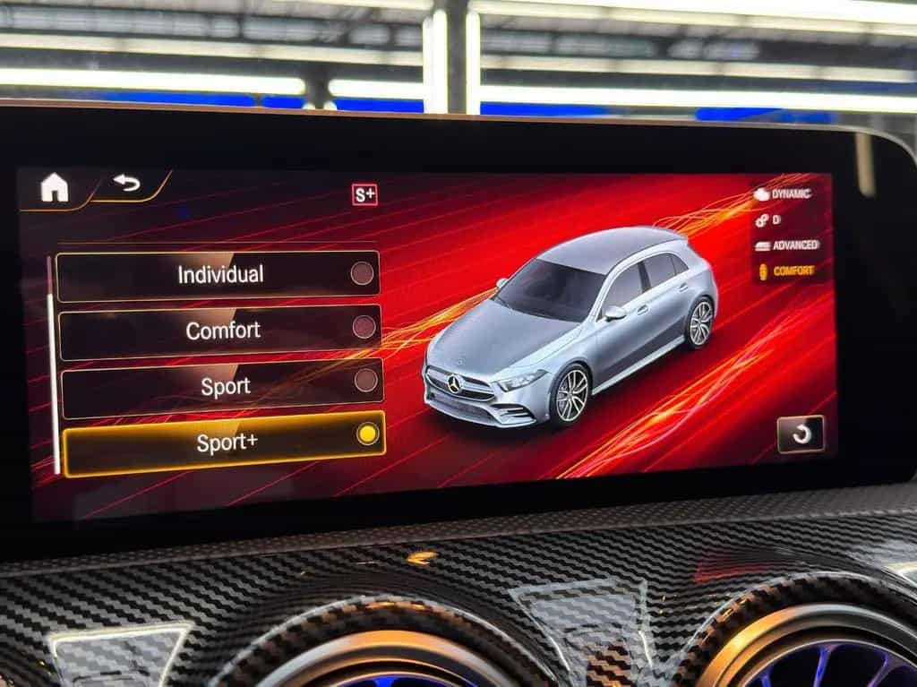 Mercedes-Benz A 35 AMG A35 AMG Turbo 4Matic AERODYNAMIK /PANO/MEMO/BURM 07/2019-photo-36