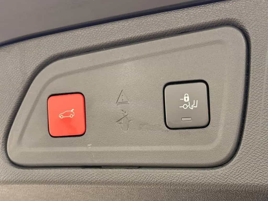 Citroën C5 Aircross 1.6 PureTech Shine  PANO*MASSAGE* KA 02/2021-photo-28