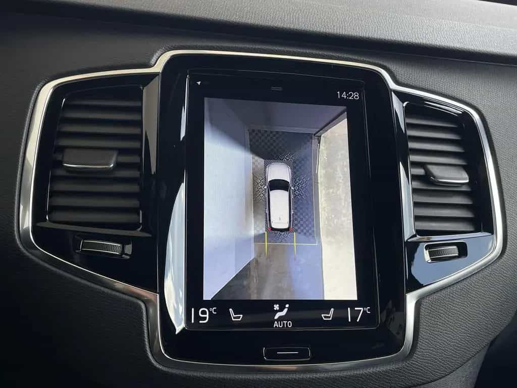 Volvo XC90 T6*R-DESIGN*AWD*CARBON*20Z*PANORAMA*AHK* 12/2017-photo-23