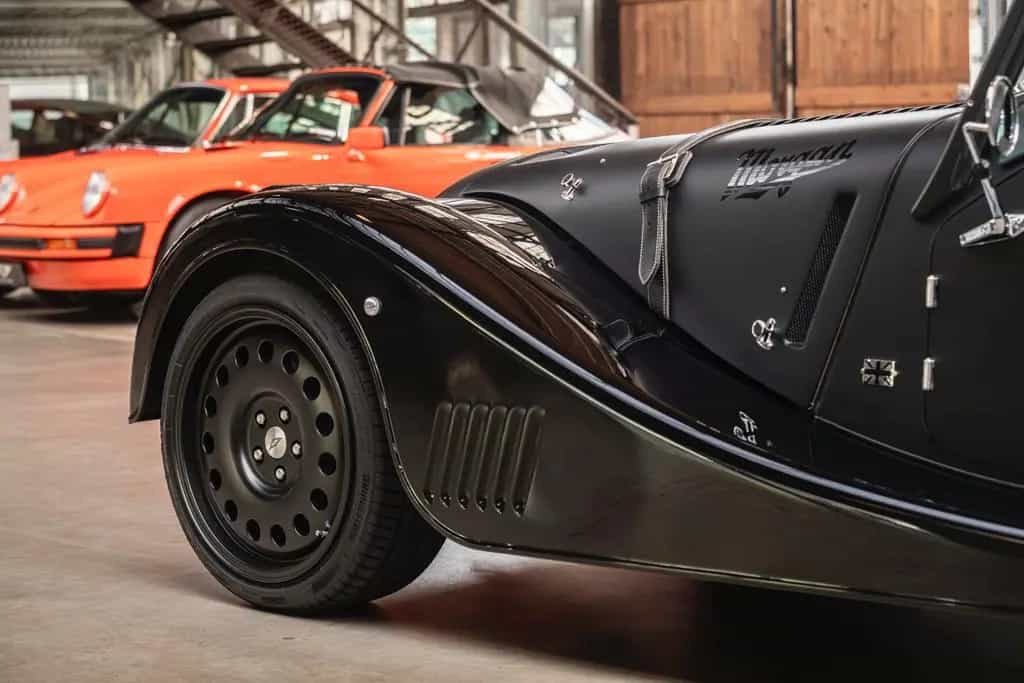 Morgan Plus 6 Plus Six - A/C - SHZ - Two Tone Lack 01/2021-photo-24