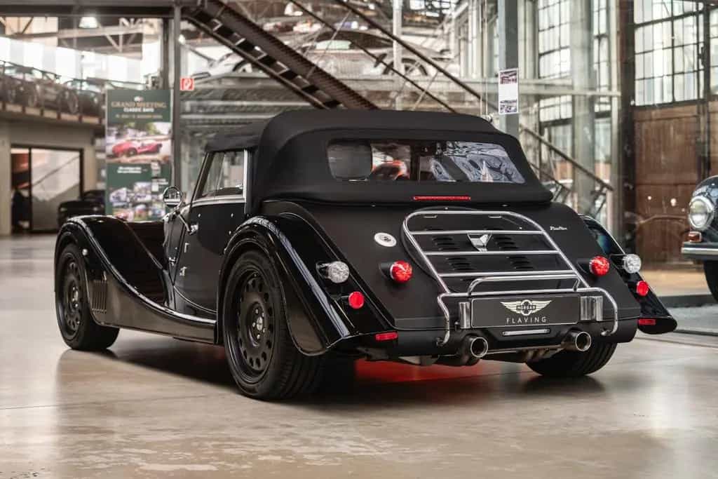 Morgan Plus 6 Plus Six - A/C - SHZ - Two Tone Lack 01/2021-photo-7