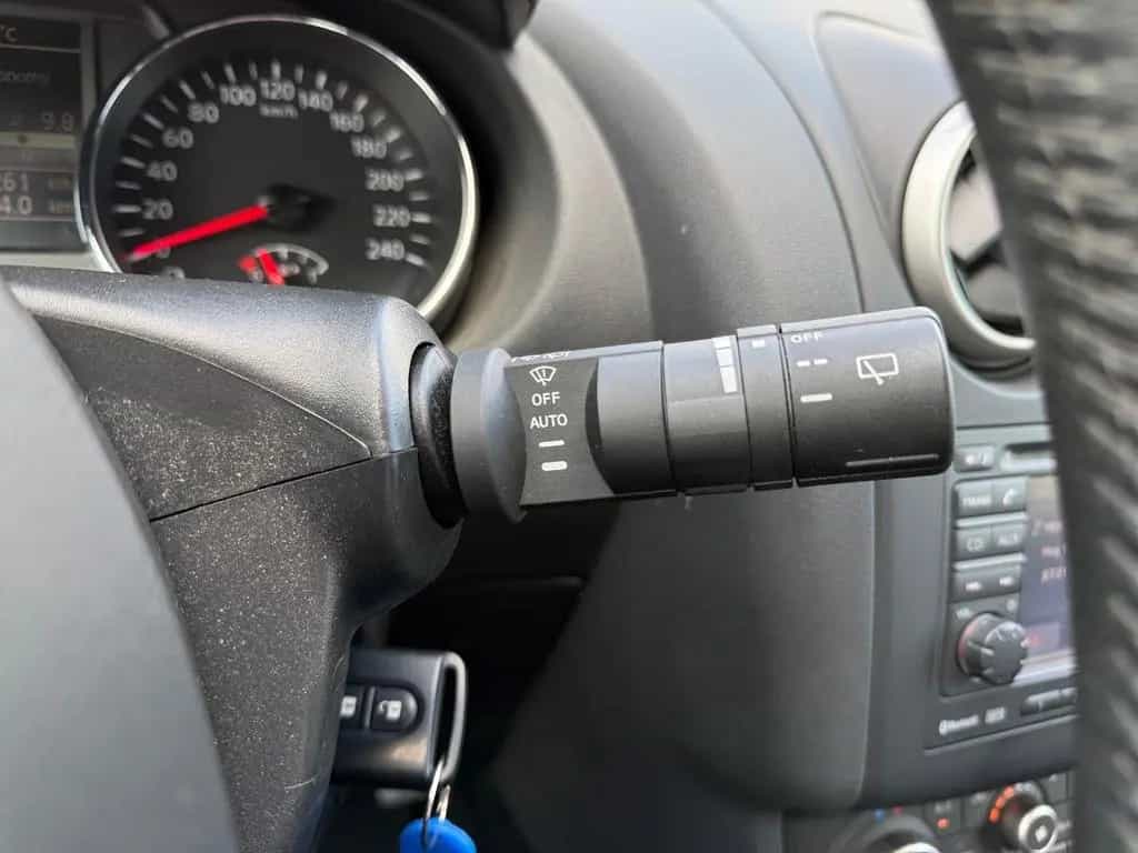 Nissan Qashqai 1.6i Navi 360° Kamera Panorama Bluetooth 11/2013-photo-21
