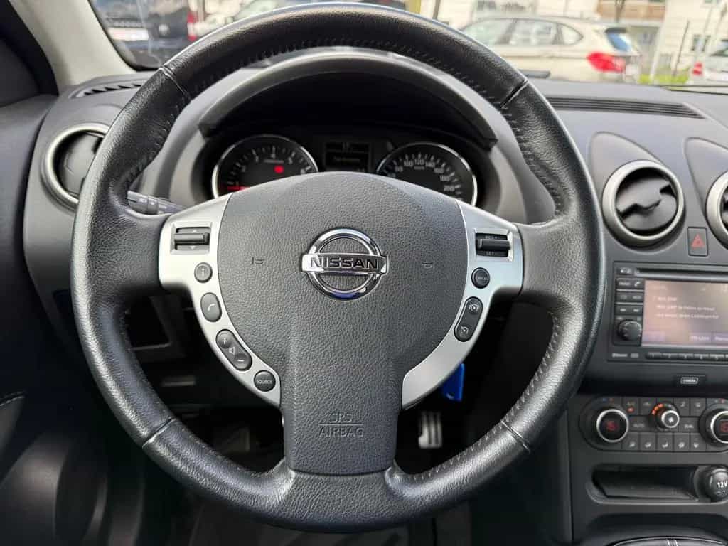 Nissan Qashqai 1.6i Navi 360° Kamera Panorama Bluetooth 11/2013-photo-22