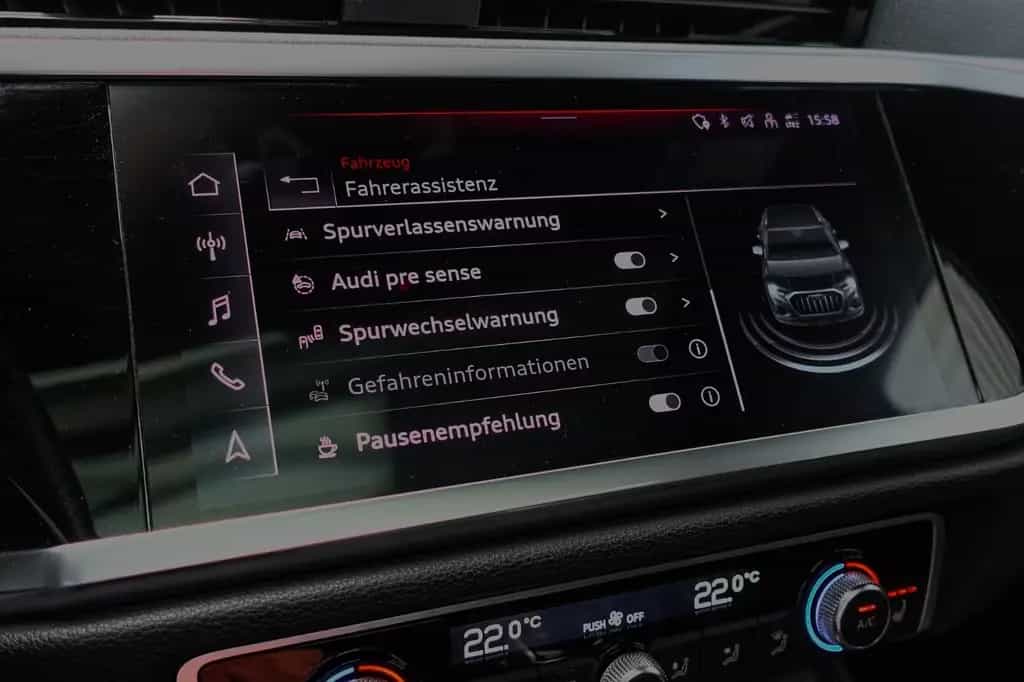 Audi Q3 45TFSI Quattro S-line DSG*PANO*LED*Leder*RKam 09/2021-photo-34