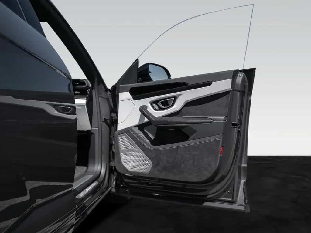 Lamborghini Urus S | Panoramic Roof | Bicolor Interior 08/2024-photo-23