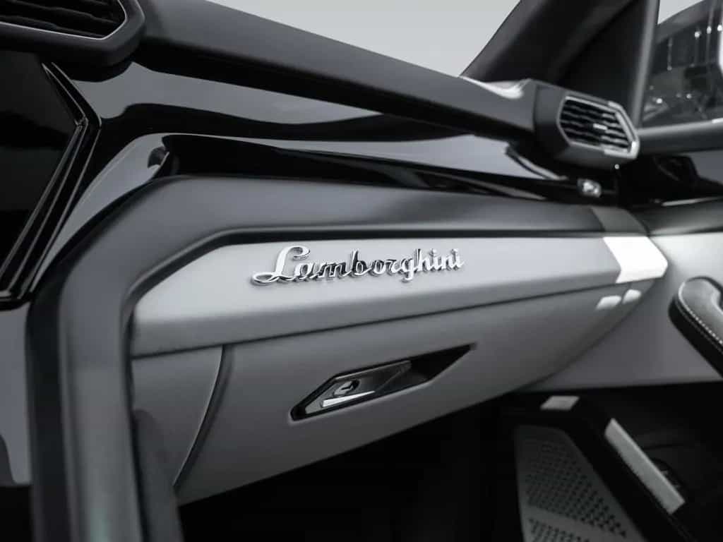 Lamborghini Urus S | Panoramic Roof | Bicolor Interior 08/2024-photo-25
