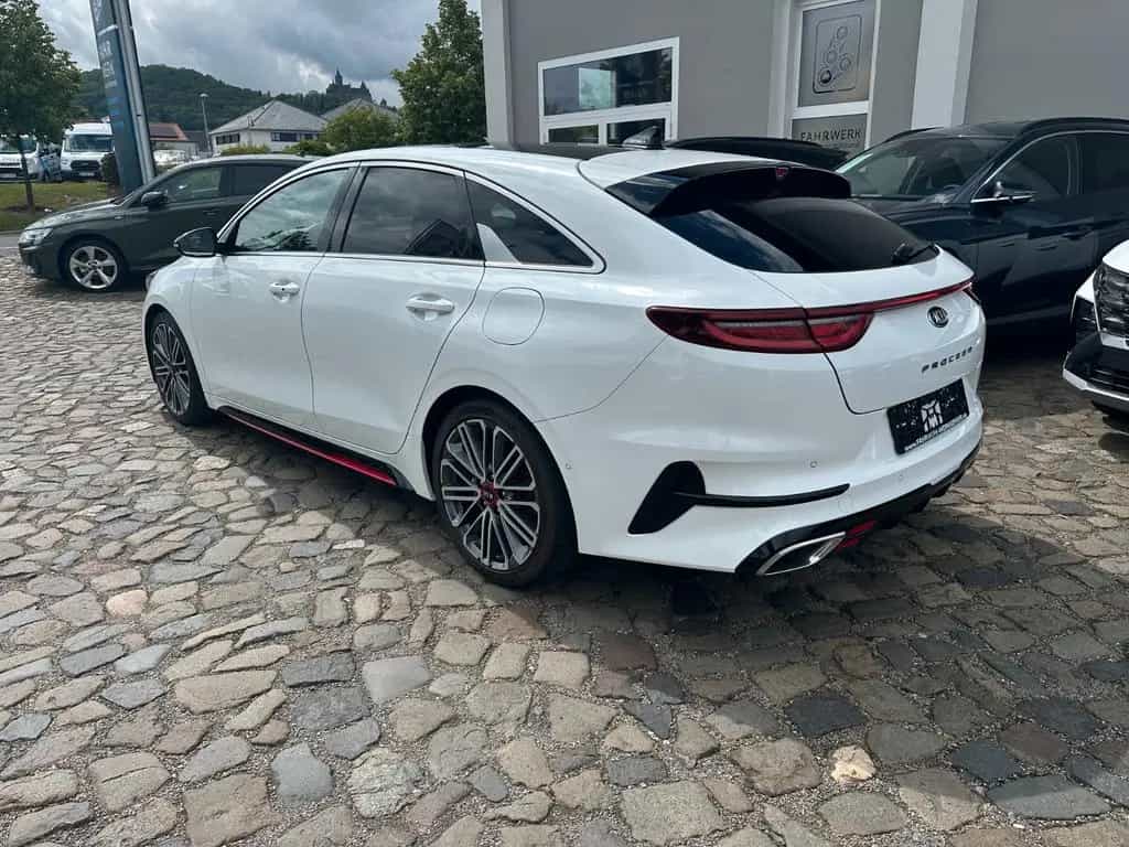 Kia pro cee'd / ProCeed ProCeed 1.6 T-GDI DCT7 OPF GT-Line Navi,Pano,LED 08/2019-photo-3