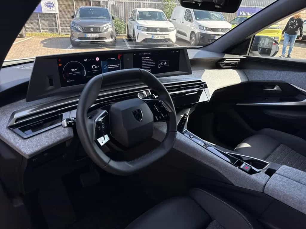 Peugeot 5008 145 Allure Hybrid 136 1.2 Digitales Cockpit 07/2025-photo-10