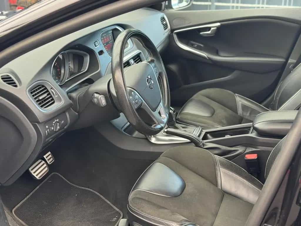 Volvo V40 Momentum 12/2016-photo-8