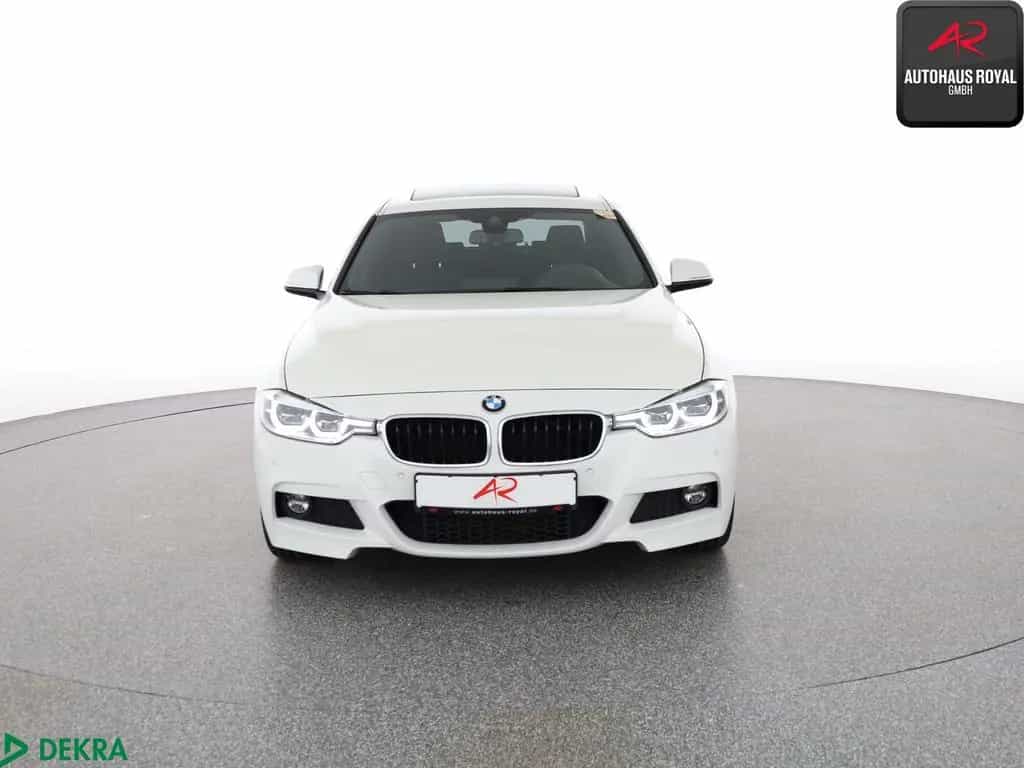 BMW 320 i xDrive M SPORT HUD,KEYLESS,HIFI,GLASDACH 03/2018-photo-7