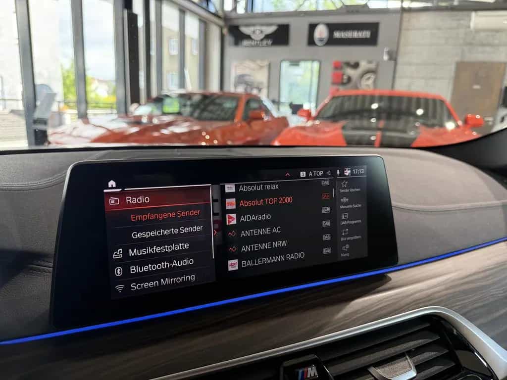 BMW 530 i Sport Line*360°KAM*ACC*HEADUP*AHK*H&K* 09/2019-photo-28