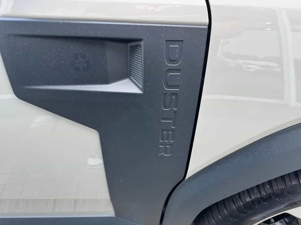 Dacia Duster III TCe 130 Extreme 4x4 NAVI ALLWETTER 03/2025-photo-23