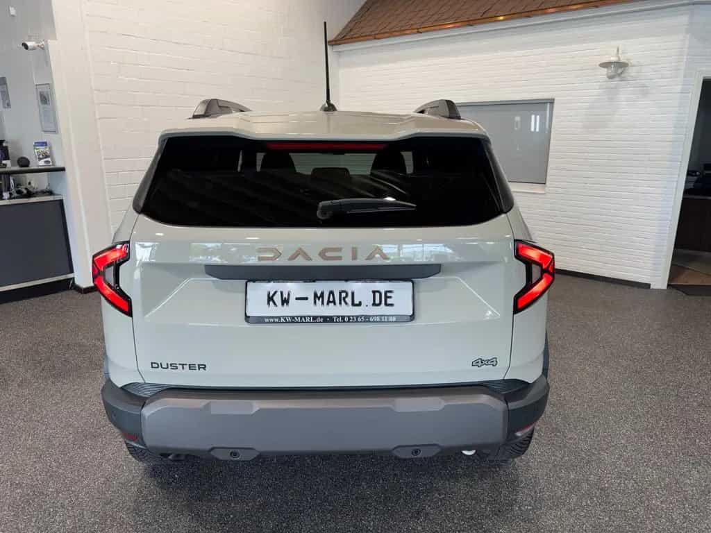 Dacia Duster III TCe 130 Extreme 4x4 NAVI ALLWETTER 03/2025-photo-5