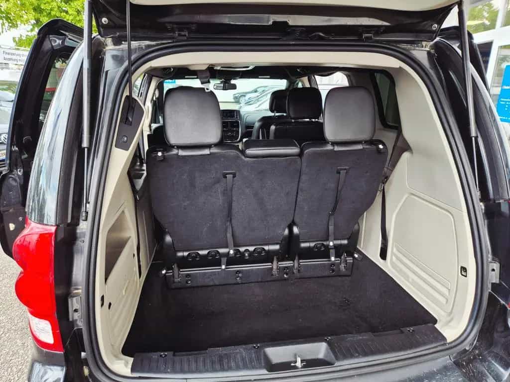 Dodge Grand Caravan 3.6 V6 SXT+7 Sitze+Monitor+el. Tür 10/2018-photo-19