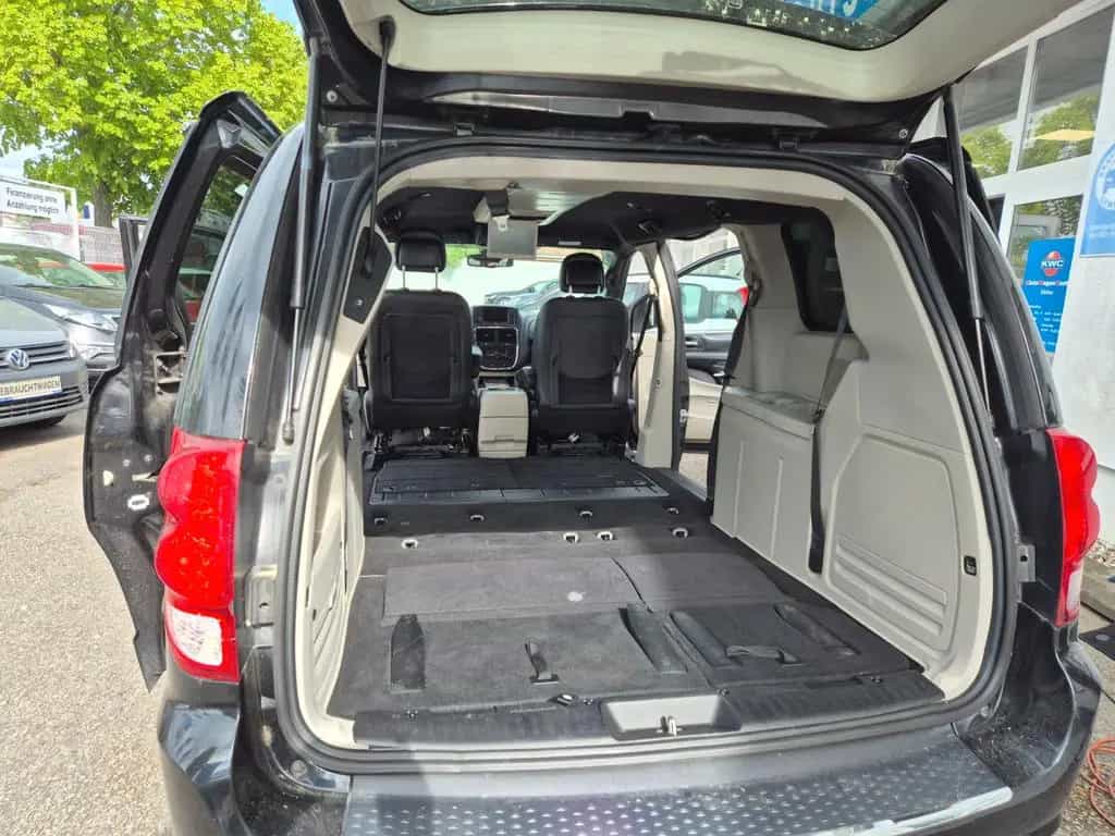 Dodge Grand Caravan 3.6 V6 SXT+7 Sitze+Monitor+el. Tür 10/2018-photo-35
