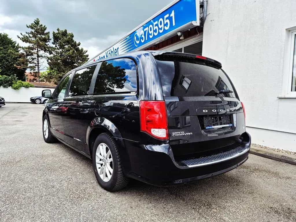 Dodge Grand Caravan 3.6 V6 SXT+7 Sitze+Monitor+el. Tür 10/2018-photo-4
