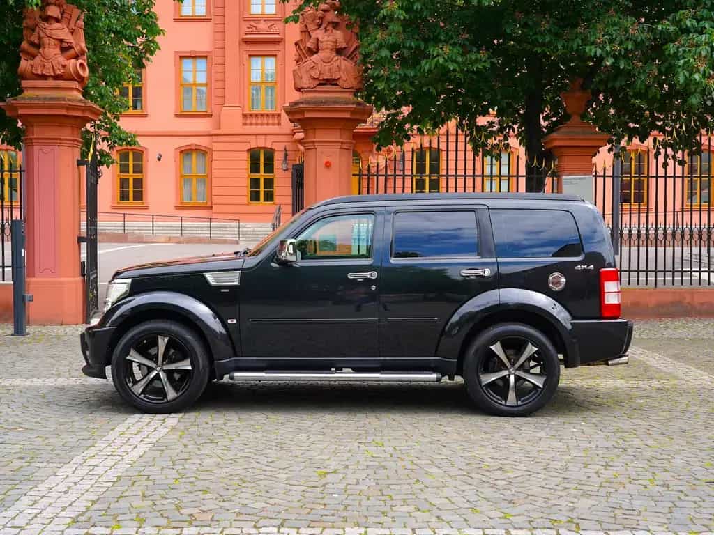 Dodge Nitro 3.7 V6 Auto.*4X4~Navi~R-Cam~AHK~Exclusive* 06/2009-photo-4