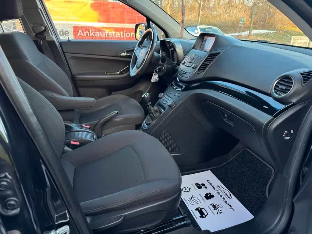 Chevrolet Orlando LT 2.0TD*Nav*7Siitze*Klima*PDC*TÜV NEU 11/2012-photo-13