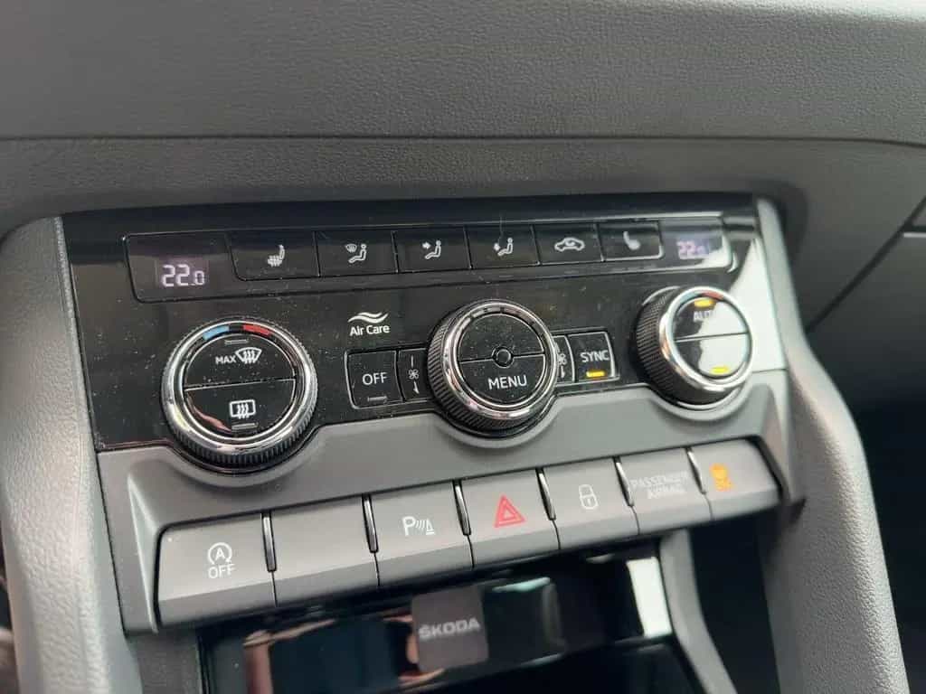 Skoda Karoq Ambition CAM LED NAVI AHK PDC 01/2023-photo-14