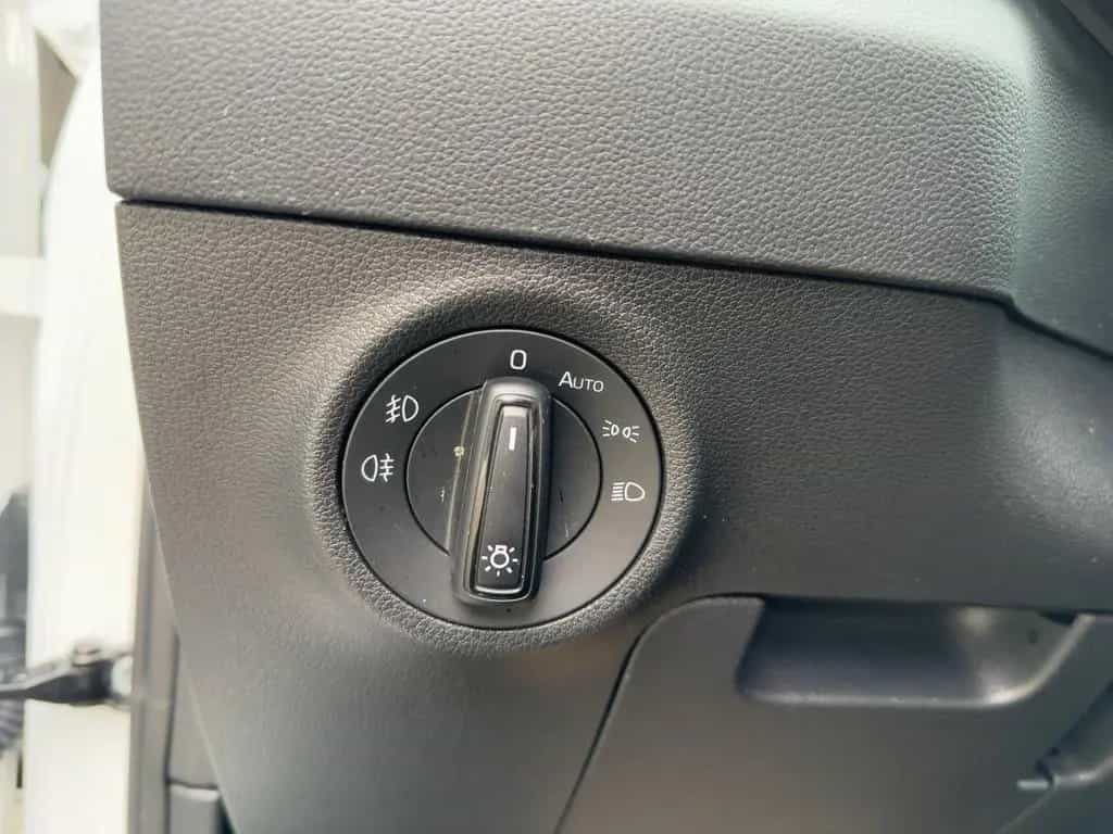 Skoda Karoq Ambition CAM LED NAVI AHK PDC 01/2023-photo-18