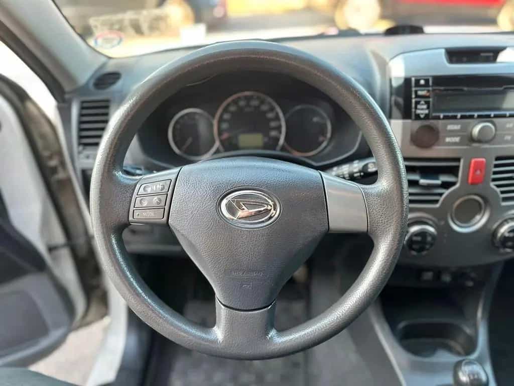 Daihatsu Terios 1.5 4WD B You O/F Dolomite 04/2011-photo-10