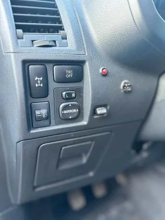 Daihatsu Terios 1.5 4WD B You O/F Dolomite 04/2011-photo-14