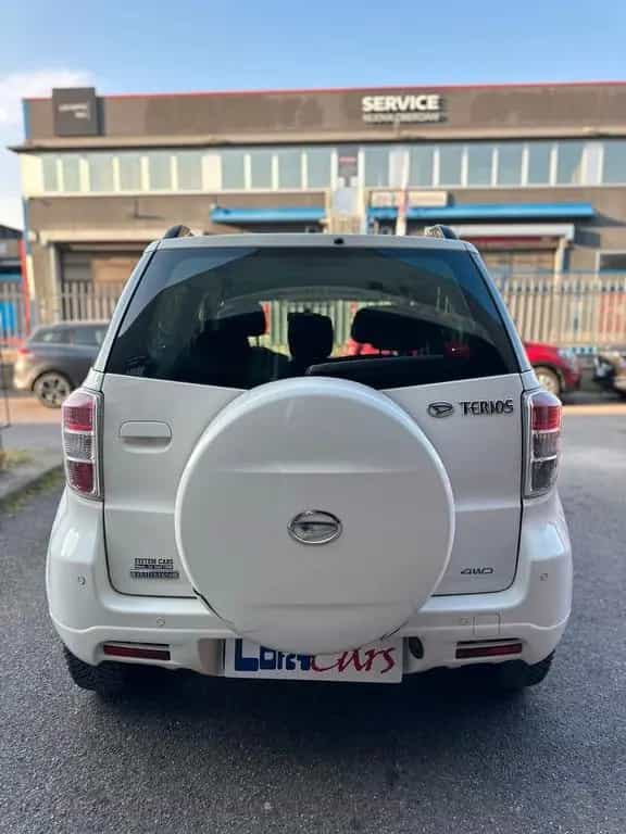 Daihatsu Terios 1.5 4WD B You O/F Dolomite 04/2011-photo-3