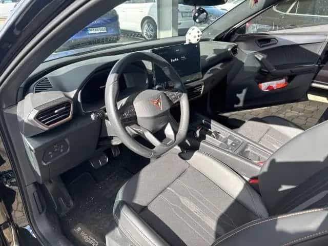 Cupra Leon 1.5 eTSI DSG*Matrix*DCC*Navi*Kamera 12/2023-photo-2