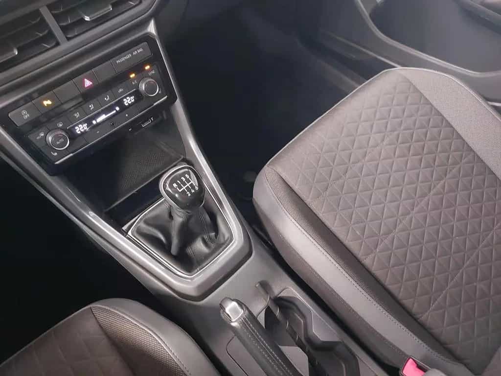 Volkswagen T-Cross 1.0 TSI  STYLE R-LINE EXTERIEUR LED AHK 11/2019-photo-12