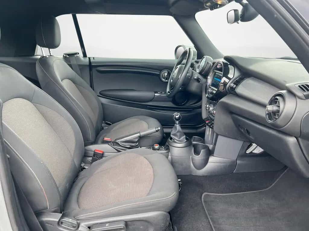 MINI Cooper Cabrio LED Klima PDC Sitzheizung 12/2020-photo-8