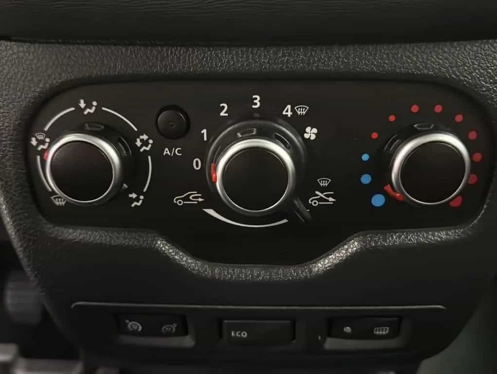 Dacia Lodgy 1.6 Stepway|ShZ|Klima|Navi|Tempo|PDC|AHK| 01/2019-photo-17