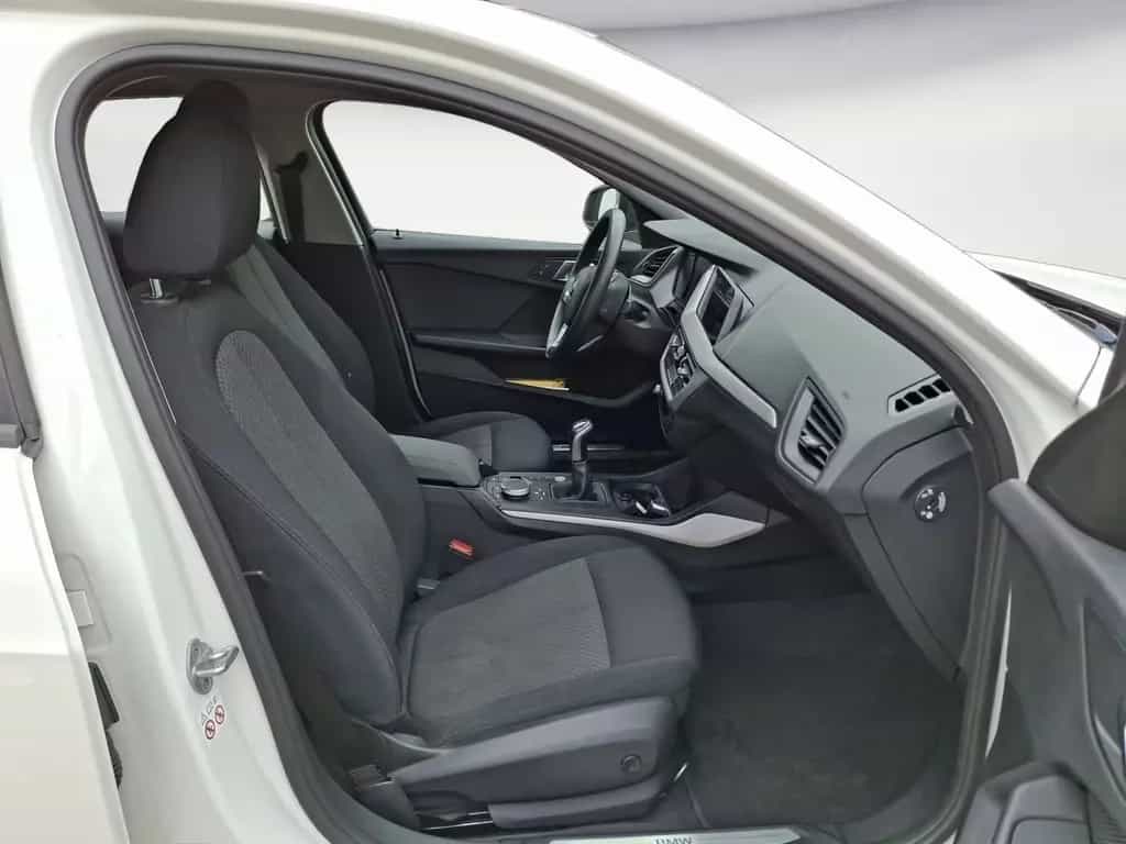 BMW 118 i Advantage Klimaaut. PDC Sitzhzg. Vorn 06/2021-photo-2
