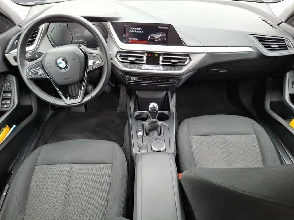 BMW 118 i Advantage Klimaaut. PDC Sitzhzg. Vorn 06/2021-photo-4
