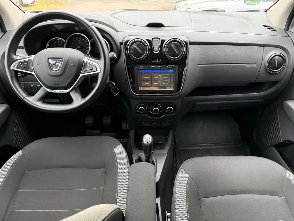 Dacia Lodgy 1.6 SCe 100 Stepway 02/2019-photo-11
