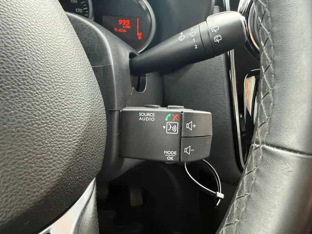 Dacia Lodgy 1.6 SCe 100 Stepway 02/2019-photo-15