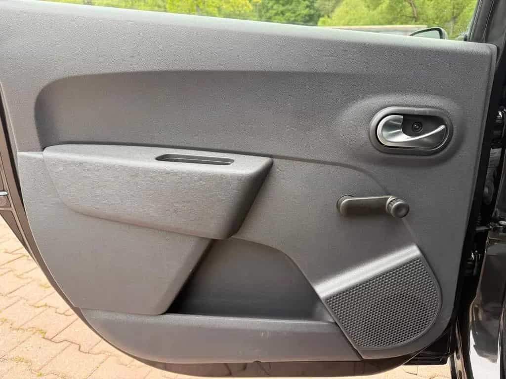 Dacia Lodgy 1.6 SCe 100 Stepway 02/2019-photo-16