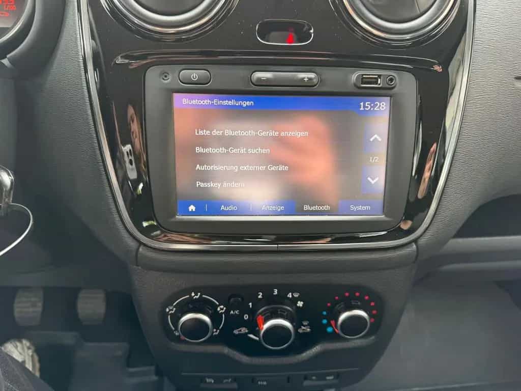 Dacia Lodgy 1.6 SCe 100 Stepway 02/2019-photo-21