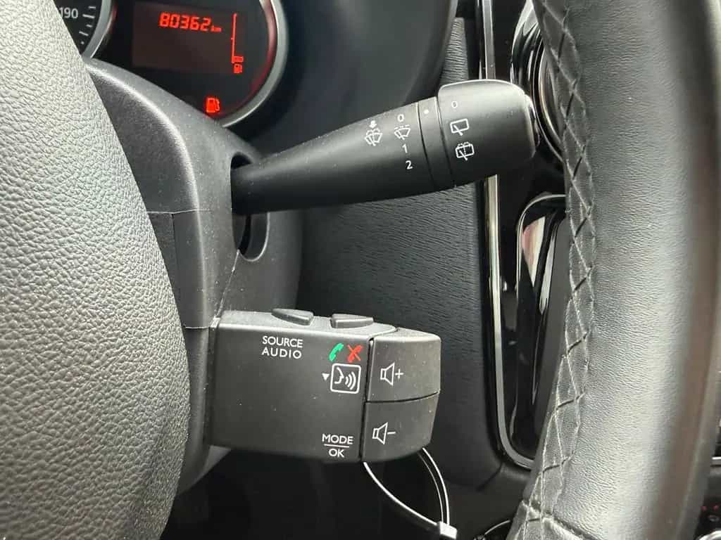 Dacia Lodgy 1.6 SCe 100 Stepway 02/2019-photo-23