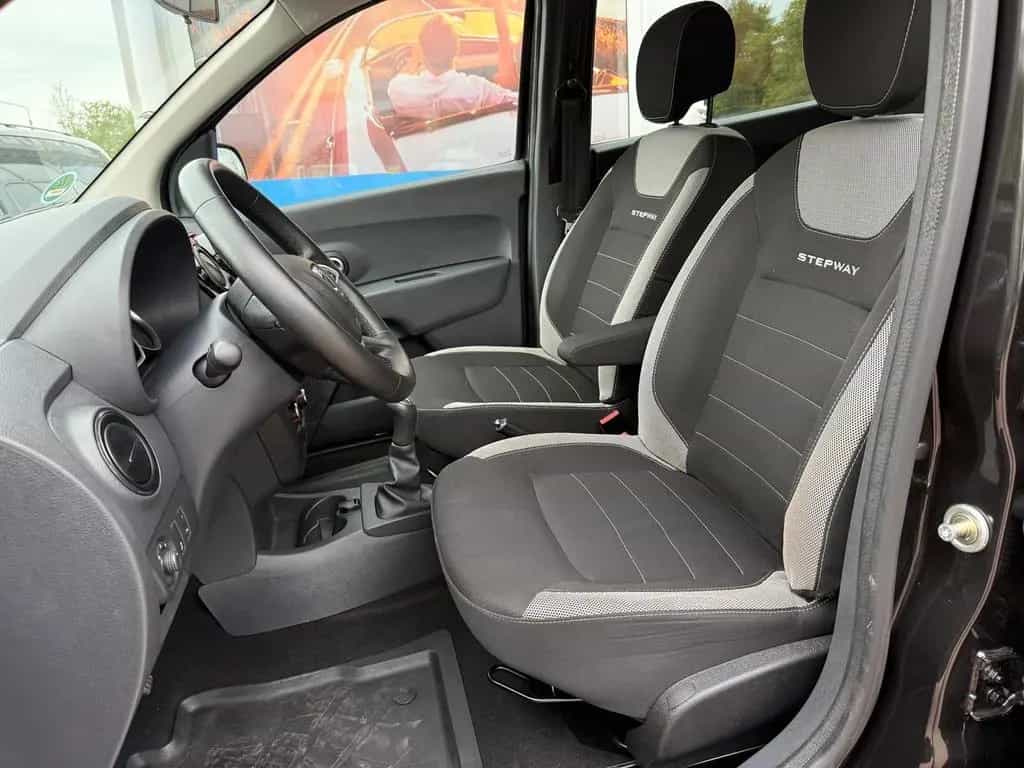 Dacia Lodgy 1.6 SCe 100 Stepway 02/2019-photo-7