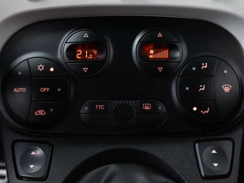 Abarth 500 1.4 16V *KLIMA*BI-XENON* 04/2011-photo-11