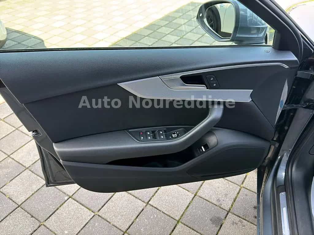 Audi A4 40TFSI S-Line Limousine Automatik*ACC*Navi 03/2019-photo-17