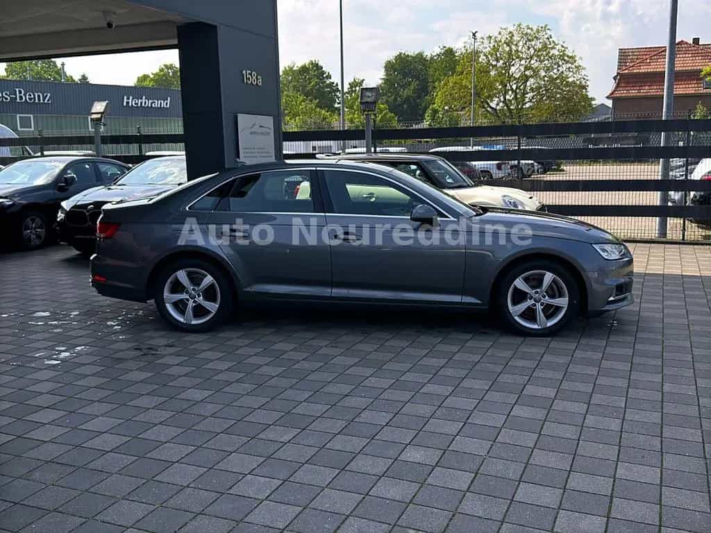 Audi A4 40TFSI S-Line Limousine Automatik*ACC*Navi 03/2019-photo-6
