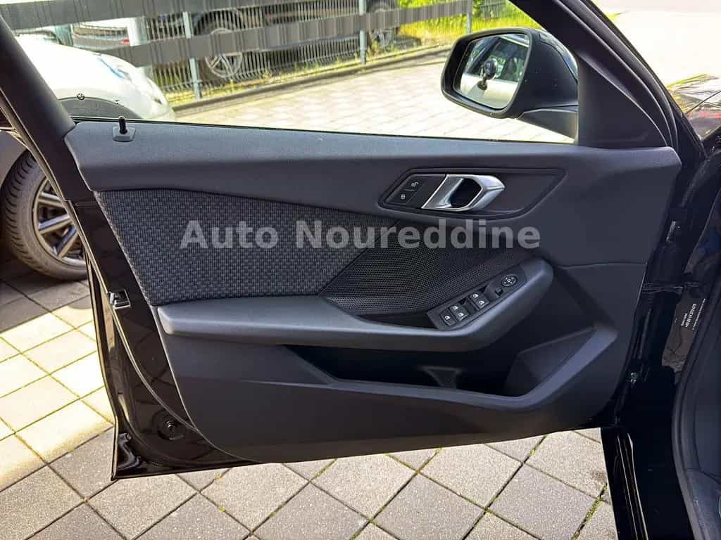 BMW 118 i Limousine Advantage *Automatik*Live*ACC*PDC 11/2019-photo-16