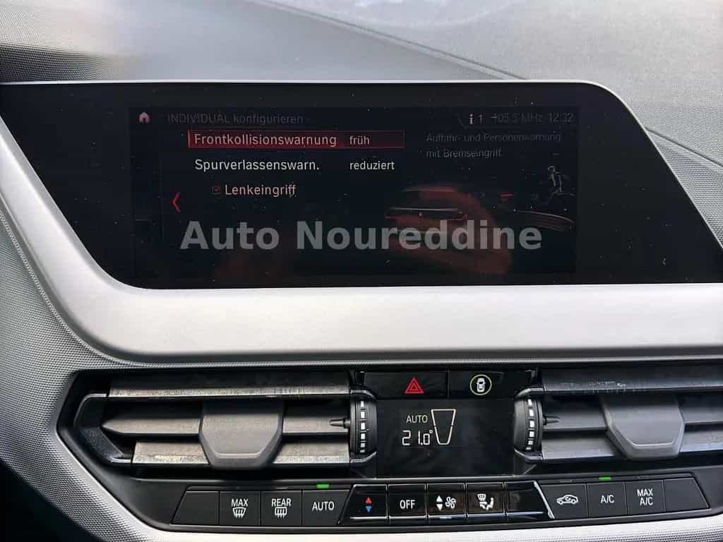 BMW 118 i Limousine Advantage *Automatik*Live*ACC*PDC 11/2019-photo-21
