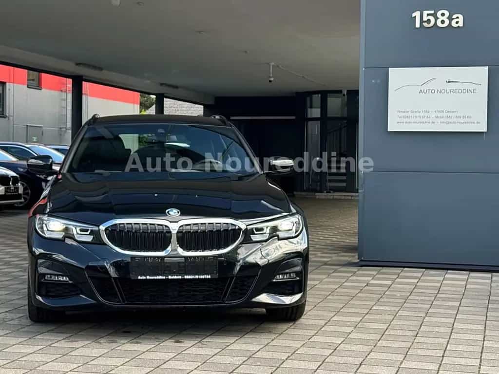 BMW 318 d Touring *M-Sportpaket*M-Paket*Garantie2028* 03/2020-photo-1