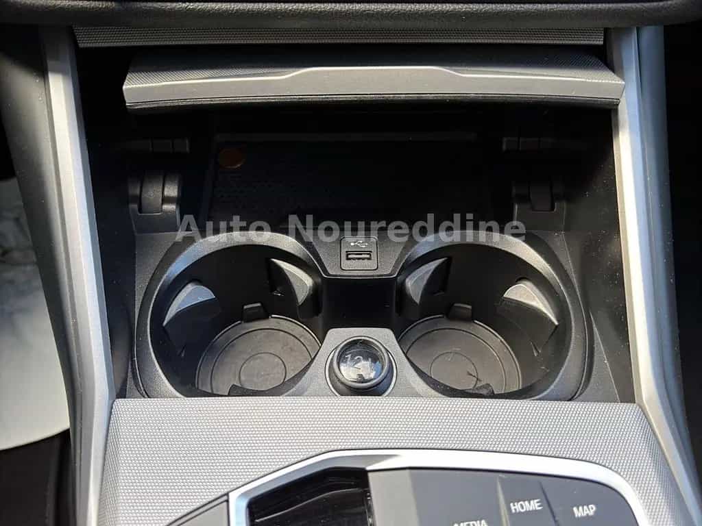 BMW 318 i Touring Automatik*Facelift*Curved*Live*LED* 11/2022-photo-14