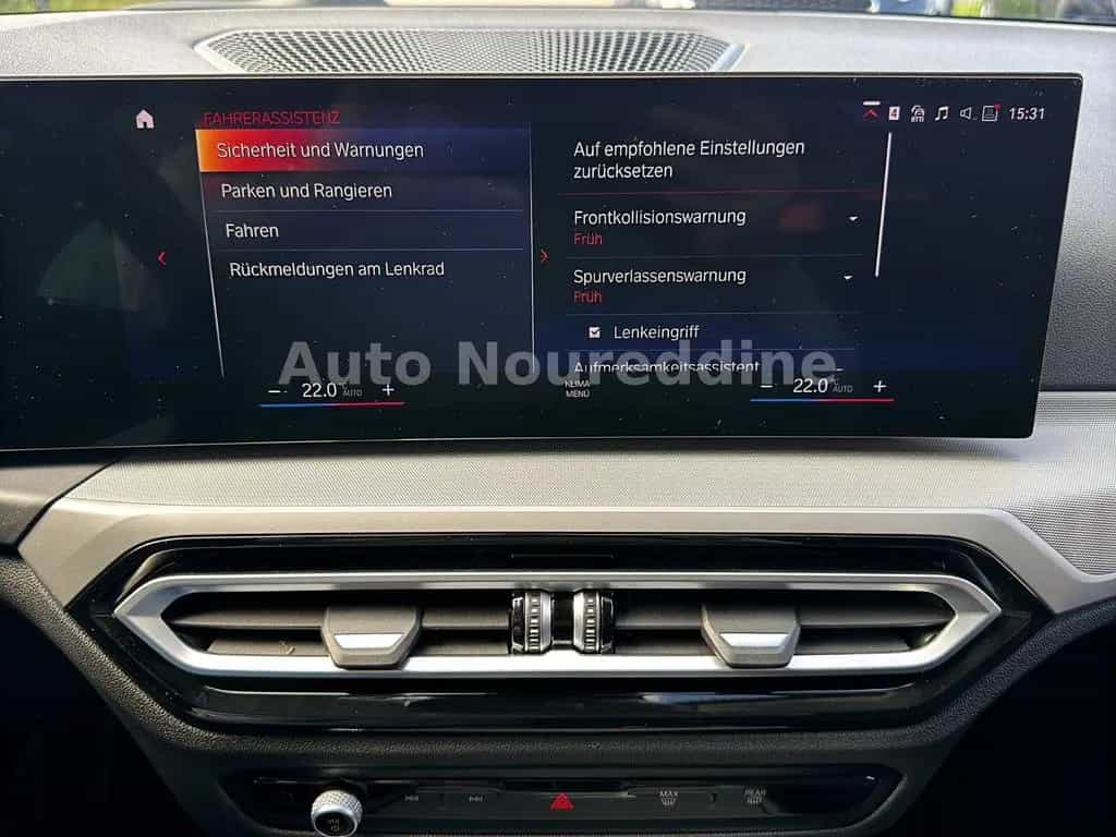 BMW 318 i Touring Automatik*Facelift*Curved*Live*LED* 11/2022-photo-30
